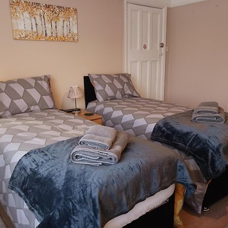 Felpham Guest House - Self Catering Bognor Regis Exteriör bild