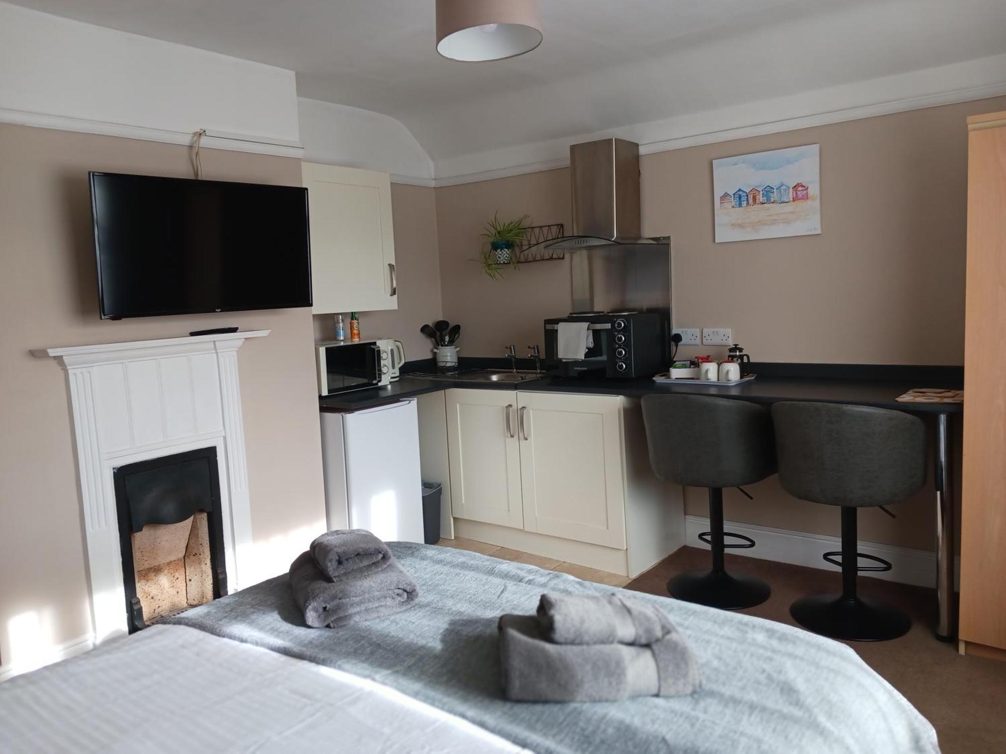 Felpham Guest House - Self Catering Bognor Regis Exteriör bild